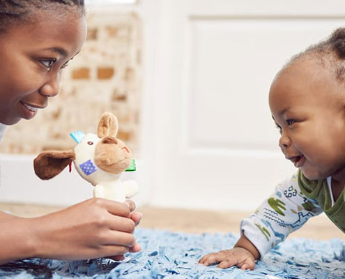 Babies Pay Attention Longest When Parents Combine Words and Gestures